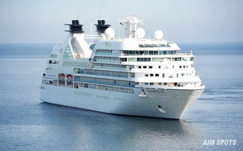luxury cruise suite interior