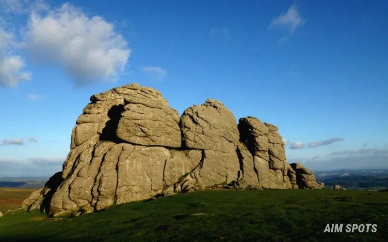 haytor dartmoor granite rocks