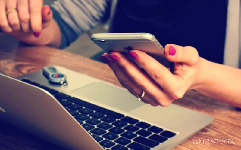 smart phone travel booking app